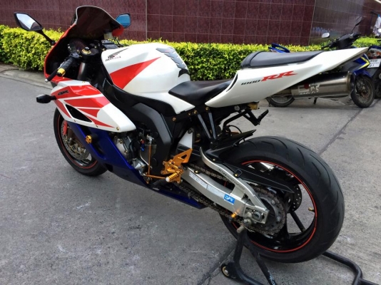 CBR 1000 RR ปี 05 แต่งเต็ม สพม 229,000 บาท รับซื้อขายแลกเปลี่ยนครับ