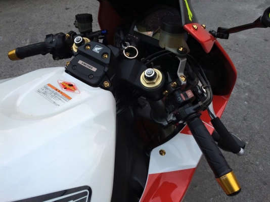 CBR 1000 RR ปี 05 แต่งเต็ม สพม 229,000 บาท รับซื้อขายแลกเปลี่ยนครับ