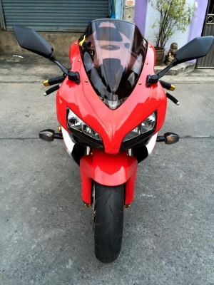 CBR 1000 RR ปี 05 แต่งเต็ม สพม 229,000 บาท รับซื้อขายแลกเปลี่ยนครับ