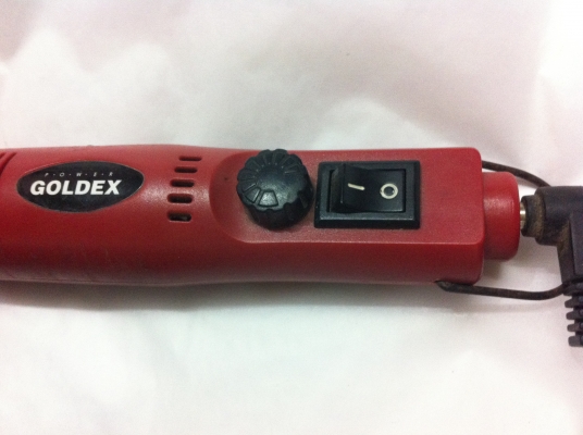 เครื่องขัดเจียร์แต่งชิ้นงาน GOLDEX ใช้ไฟฟ้า ปรับรอบการทำงานได้