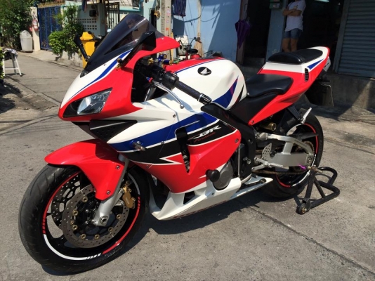 CBR 600 RR ปี 04 แต่งแน่นๆ ทะเบียนแท้ๆ 215,000 บาท รับซื้อขายแลกเปลี่ยนครับ CBR 600 RR ปี 04 แต่งแน่นๆ ทะเบียนแท้ๆ 215,000 บาท รับซื้อขายแลกเปลี่ยนครับ