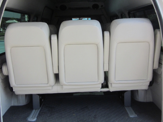 รถตู้ HIACE ภายในตกแต่ง VIP รถสวยพร้อมใช้
