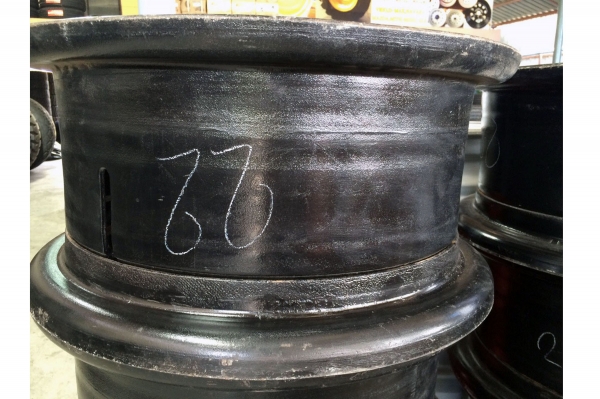 กะทะรถเครน 45 ตัน ใส่ยาง 1200-20เพลา/NISSAN,FUSO