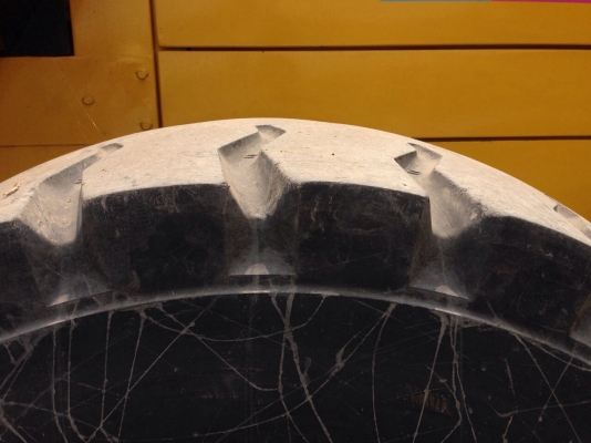 รถตักญี่ปุ่น TCM L32-2 เครื่อง ISUZU 6HK1T เอวแน่น ไฟฟ้าครบ สภาพสมบูรณ์ รถตักญี่ปุ่น TCM L32-2 เครื่อง ISUZU 6HK1T เอวแน่น ไฟฟ้าครบ สภาพสมบูรณ์