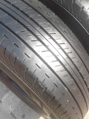215/70R15 BRIDGESTONE DURAVIS R611  มี 3 เส้น  TEL.081-427-3941
