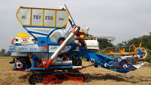 สภาพพร้อมใช้ น้ำหนักเบา คล่องตัวไทยเส็งยนต์ 0817638762 ไพทูลย์