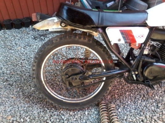 ขาย Yamaha DT100 มีเล่มทะเบียนไม่ได้ตามชุดโอนภาษีขาด 8500 บาท