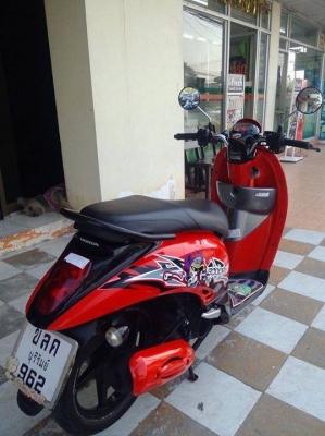 Honda Scoopy i(ล้อแม็กซ์)สีดำแดง ลาย Active Boy รถอย่างสวย พร้อมใช้ Honda Scoopy i(ล้อแม็กซ์)สีดำแดง ลาย Active Boy รถอย่างสวย พร้อมใช้