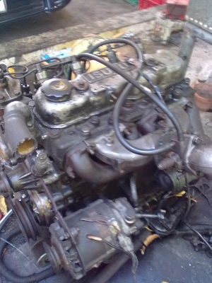 ขายเครื่องยนต์ isuzu c190