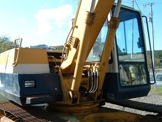 รับสมัครคนขับรถแบคโฮ วันละ400-500 ตามความสามารถ