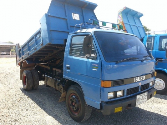 ขาย6ล้อดั้มISUZU NPR 115แรง เครื่องดี4BD1 115แรง คัชซีสวยNPR59LU5M ปี37 เฟืองท้ายF เกียร์สั้นแท้ ภายในสวย ยางดี สภาพพร้อมใช้งาน เอกสารพร้อมโอน สนใจโทร090-8588220คุณนะ ID:narong498 หรือwww.truck.in.th/498 หรือFB:ณรงค์ ซื้อขายรถมือสอง(เว็บไซต์ส่วนตัว) จัดไฟ