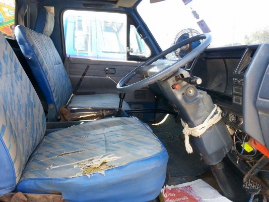 ขาย6ล้อดั้มISUZU NPR 115แรง เครื่องดี4BD1 115แรง คัชซีสวยNPR59LU5M ปี37 เฟืองท้ายF เกียร์สั้นแท้ ภายในสวย ยางดี สภาพพร้อมใช้งาน เอกสารพร้อมโอน สนใจโทร090-8588220คุณนะ ID:narong498 หรือwww.truck.in.th/498 หรือFB:ณรงค์ ซื้อขายรถมือสอง(เว็บไซต์ส่วนตัว) จัดไฟ