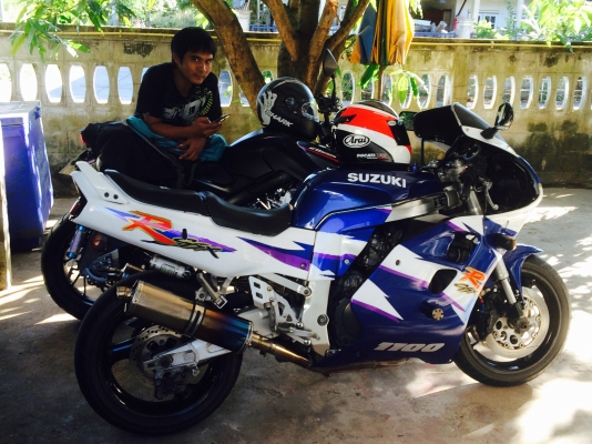 GSXR1100 ปี94-95ทะเบียนแท้ๆ ตอง111 กรุงเทพ สวยกริ๊บ