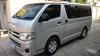 ขายรถตู้ Toyota Hiace หลังคาเตี้ย กลางปี 2012 สภาพเหมือนใหม่