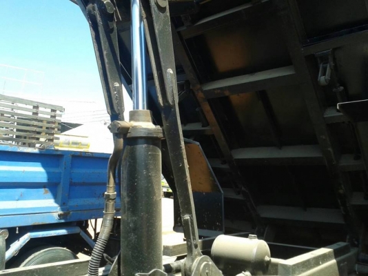 ขาย6ล้อดั้มISUZU DECA เครื่อง195แรง คัชซีFTR33F ห้างแท้ พ.เพาเวอร์ เบรกทิฟฟี่ เครื่องดี แคชซีสวย ยางดี ภายในสวย แอร์เย็น สภาพพร้อมใช้งาน เอกสารพร้อมโอน สนใจโทร090-8588220คุณนะ ID:narong498 หรือ www.truck.in.th/498 หรือFB:ณรงค์ ซื้อขายรถมือสอง(เว็บไซต์ส่วน