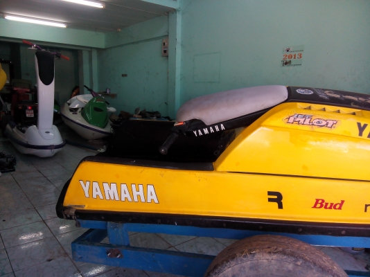 เรื่อยืน YAMAHA SUPER JET 650 เก่าญี่ปุ่น เรื่อยืน YAMAHA SUPER JET 650 เก่าญี่ปุ่น