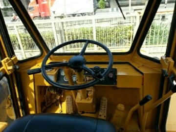 รถตักล้อยาง CAT 920