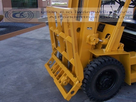 ขาย รถโฟล์คลิฟท์ KOMATSU รุ่น FD25-8คันที่1