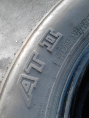 235/65R17 ROADSTONE ROADIAN ATII ชุด 4 เส้น ปี 2012 TEL.081-427-3941 235/65R17 ROADSTONE ROADIAN ATII ชุด 4 เส้น ปี 2012 TEL.081-427-3941