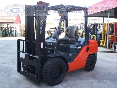 ขายรถ โฟล์คลิฟท์ TOYOTA รุ่น 8-FD35J