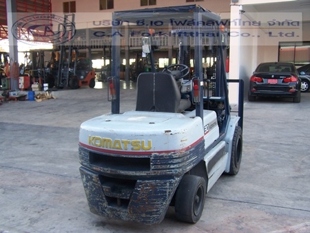 ขาย รถโฟล์คลิฟท์ KOMATSU รุ่น FD30-11