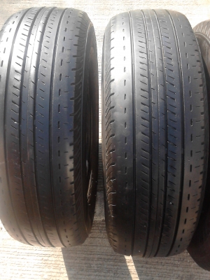 215/70R15 BRIDGESTONE DURAVIS R611 มี 3 ส้น TEL.081-427-3941 215/70R15 BRIDGESTONE DURAVIS R611 มี 3 ส้น TEL.081-427-3941