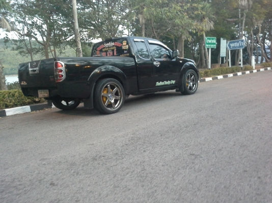 ขายแม็กขอบ 22 พร้อมยางตรงรุ่นนาวาร่า ขายตามสภาพใช้งานได้ปกติ ขายแม็กขอบ 22 พร้อมยางตรงรุ่นนาวาร่า ขายตามสภาพใช้งานได้ปกติ