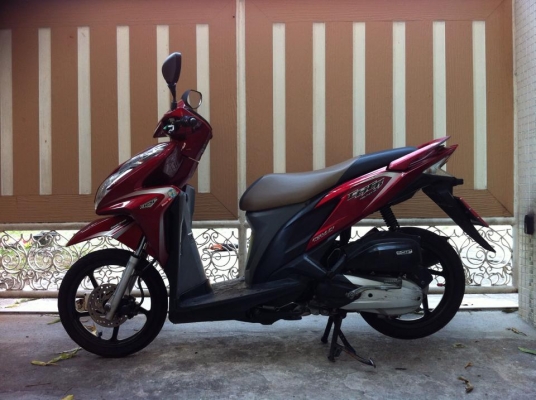 ขออนุญาติขาย Honda Click 125i ตัว TOP Combi Brake โอนให้ฟรีครับ
