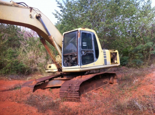 ขายด่วนรถแบคโฮKOMATSU-200-6รถเครืองไมมีปั้มถอดช่อม ขายด่วนรถแบคโฮKOMATSU-200-6รถเครืองไมมีปั้มถอดช่อม