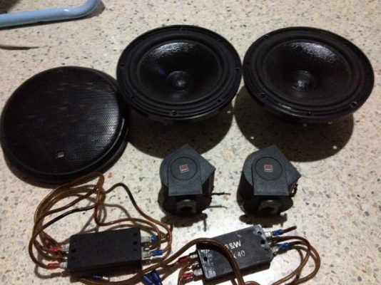 ลำโพงเเยกชิ้น6นิ้วครึ่งกลางเเหลมไฮเอน บีเเอนดับบลิว เเท้ๆครบชุดสภาพสวยเดิมๆค