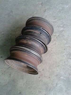 ขายกะทะTOYOTA RN20 RN25 RN10 RN30ล้อเดิมสภาพสวยครับ มี2 ชุดครับ