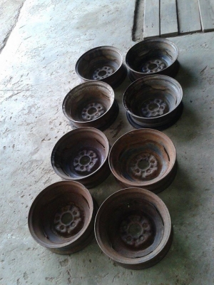 ขายกะทะTOYOTA RN20 RN25 RN10 RN30ล้อเดิมสภาพสวยครับ มี2 ชุดครับ