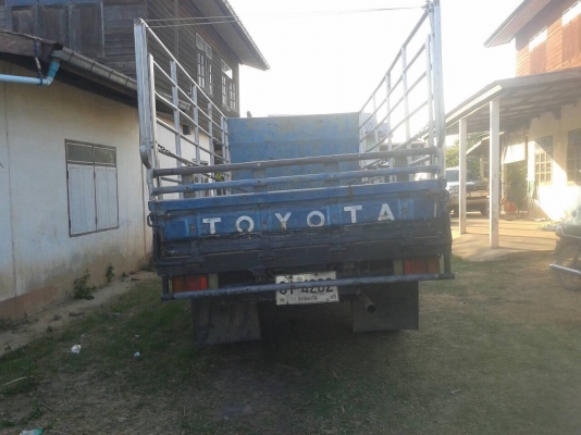 ขาย 6 ล้อ TOYOTA BU87 เครื่อง 115 แรงม้า เกียร์สั้น คอกแปปพร้อมบรรทุก ทะเบียนพร้อมโอน ราคาต่อรองได้ครับ