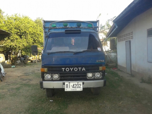 ขาย 6 ล้อ TOYOTA BU87 เครื่อง 115 แรงม้า เกียร์สั้น คอกแปปพร้อมบรรทุก ทะเบียนพร้อมโอน ราคาต่อรองได้ครับ