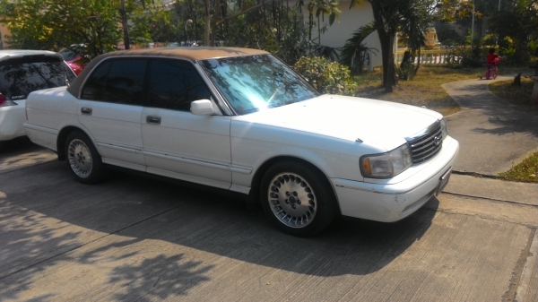 TOYOTA CROWN 3.0 ROYAL SALOON 1995
