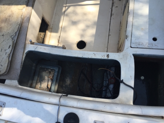 ขายเรือไฟเบอร์ สภาพสวยๆ พร้อม เทเลอร์ กว้าง 7 ฟุต ยาว 23 ฟุต