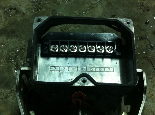 ประตูน้ำไฟฟ้า YAMATAKE ผลิตญี่ปุ่น ขนาด 2 นิ้ว สามทาง ใช้ไฟแค่ 24 V. ใช้กินกระแสน้อยมาก