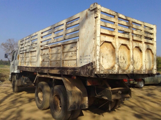 ขายรถบรรทุกสิบล้อดัมพ์ MITSUBISHI EURO3 เครื่อง 240 แรง ปี 56