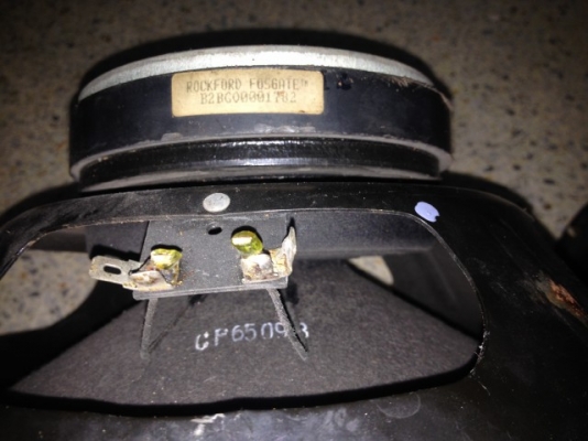 ลำโพงซับ10นิ้ว ROCKFORD ของ USA เเท้ๆสภาพเดิมๆสวยๆครับ ลำโพงซับ10นิ้ว ROCKFORD ของ USA เเท้ๆสภาพเดิมๆสวยๆครับ