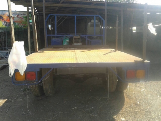 ขายรถอีแต๋น คัสซี+ช่วงล่าง 6 ล้อ  เครื่อง EH100 140 แรงม้า สภาพพร้อมใช้งาน ราคาคุยกันได้