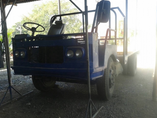 ขายรถอีแต๋น คัสซี+ช่วงล่าง 6 ล้อ  เครื่อง EH100 140 แรงม้า สภาพพร้อมใช้งาน ราคาคุยกันได้