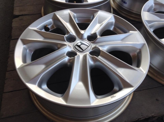 ล้อแม็ก honda jazz hybrid ถอดป้ายแดง 4รู100 ขอบ 15 ใส่ city ได้