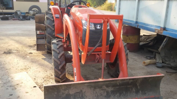 ขายรถไถคูโบต้า รุ่น L4708SP ซื้อมาได้ 8 เดือน ใช้งานน้อย เลขไมล์ 149 ช.ม. หรือ ประมาณ 20 วัน อุปกรณ์ครบ ราคา 570,000 บาท ติดต่อคูณ ปิ่น เบอร์โทร 081-917-6906 ขายรถไถคูโบต้า รุ่น L4708SP ซื้อมาได้ 8 เดือน ใช้งานน้อย เลขไมล์ 149 ช.ม. หรือ ประมาณ 20 วัน อุปกรณ์ครบ ราคา 570,000 บาท ติดต่อคูณ ปิ่น เบอร์โทร 081-917-6906