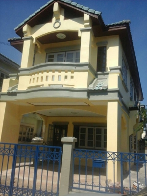 ขายบ้านแฝด หมู่บ้านนันทนาการ์เด้น เทพารักษ์ เนื้อที่ 36 ตรว.