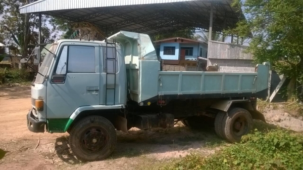 ขาย 6 ล้อดั้ม เครื่อง 6HE1 195 แรงม้า เกียร์ใหญ่ คัสซีสวยตลอดเส้น เฟืองท้ายจัมโบ้ เบรคทิฟฟี่ พาวเวอร์ ทะเบียนพร้อมโอน