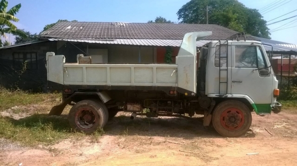 ขาย 6 ล้อดั้ม เครื่อง 6HE1 195 แรงม้า เกียร์ใหญ่ คัสซีสวยตลอดเส้น เฟืองท้ายจัมโบ้ เบรคทิฟฟี่ พาวเวอร์ ทะเบียนพร้อมโอน