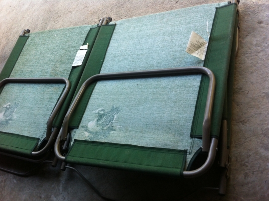 เตียงพับสามท่อนจากญี่ปุ่น สี่เขียวพับผนักพิงได้สามระดับนอนสบาย