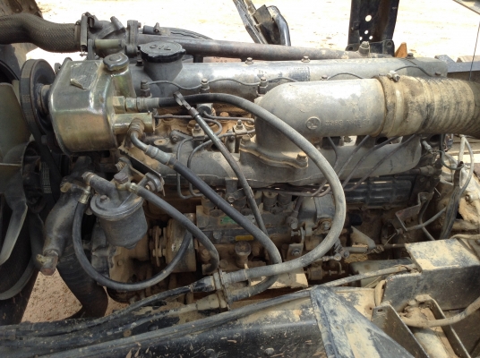 ขาย 6 ล้อดั้ม (ยังไม่ได้เขียนแบบ) คัสซี NISSAN สวยตลอดเส้น เครื่อง EH100 150 แรงม้า เฟืองท้าย+หัว FUSO ดั้มสวย เพาวเวอร์ ทะเบียนครบพร้อมโอน ราคาต่อรองได้