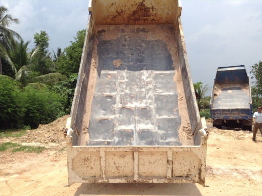 ขาย 6 ล้อดั้ม (ยังไม่ได้เขียนแบบ) คัสซี NISSAN สวยตลอดเส้น เครื่อง EH100 150 แรงม้า เฟืองท้าย+หัว FUSO ดั้มสวย เพาวเวอร์ ทะเบียนครบพร้อมโอน ราคาต่อรองได้