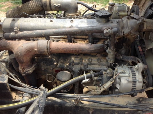 ขาย 6 ล้อดั้ม (ยังไม่ได้เขียนแบบ) คัสซี NISSAN สวยตลอดเส้น เครื่อง EH100 150 แรงม้า เฟืองท้าย+หัว FUSO ดั้มสวย เพาวเวอร์ ทะเบียนครบพร้อมโอน ราคาต่อรองได้